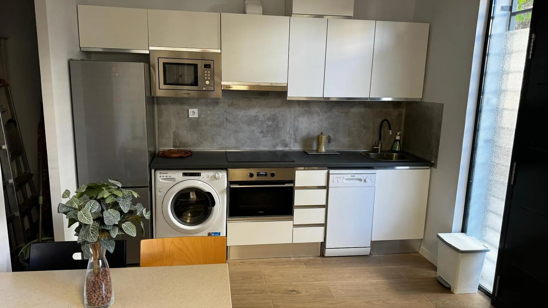 Exyca Castellana Apartment Madrid 0*,